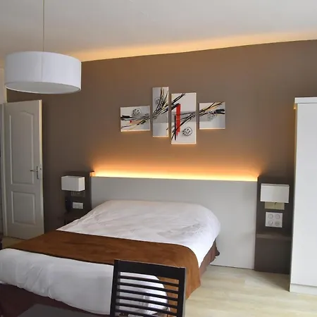 Des Lauriers Roses 2* Bourbonne-les-Bains