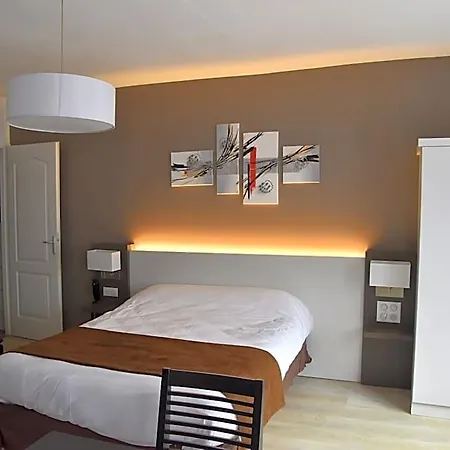 Des Lauriers Roses 2* Bourbonne-les-Bains