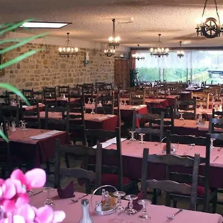 ホテル Des Lauriers Roses 2*