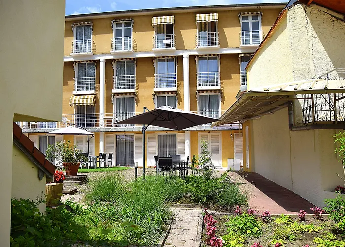 Hotel Des Lauriers Roses 2*