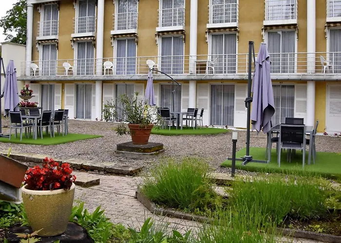 Des Lauriers Roses Hotel Bourbonne-les-Bains