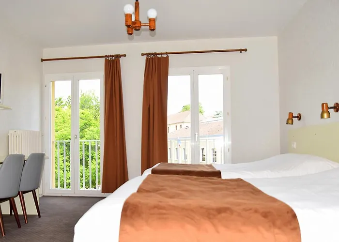 Des Lauriers Roses Hotel Bourbonne-les-Bains